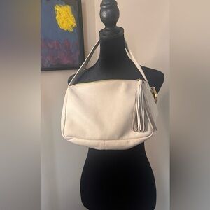 white leather purse from HOBO